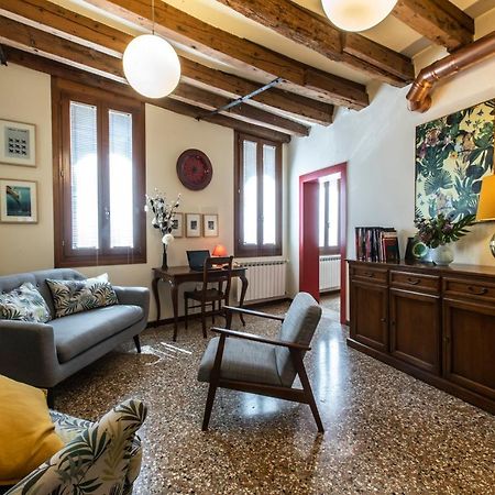 Riva De Biasio Charming Apartment Венеция Экстерьер фото